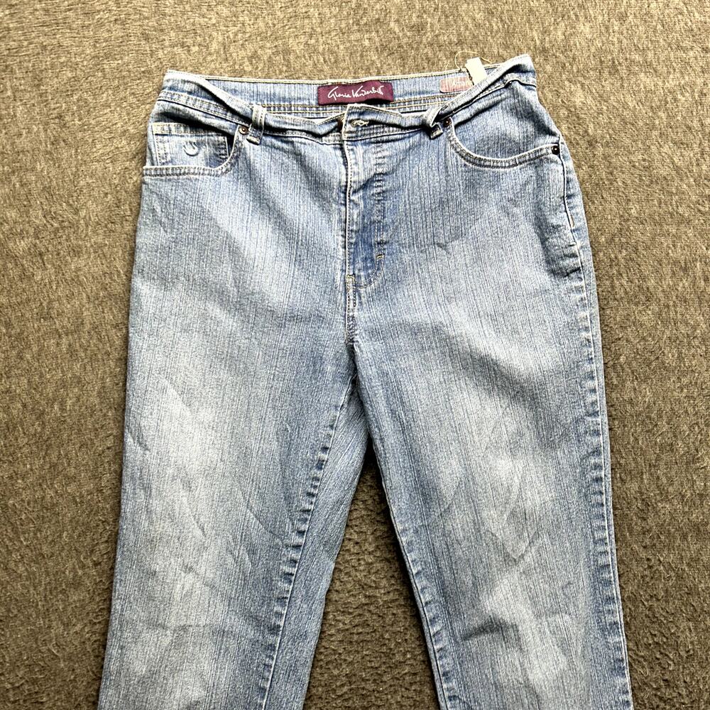 Gloria Vanderbilt Amanda Jeans Women’s Size 10 Classic Tapered Leg Light Wash - Picture 3 of 16